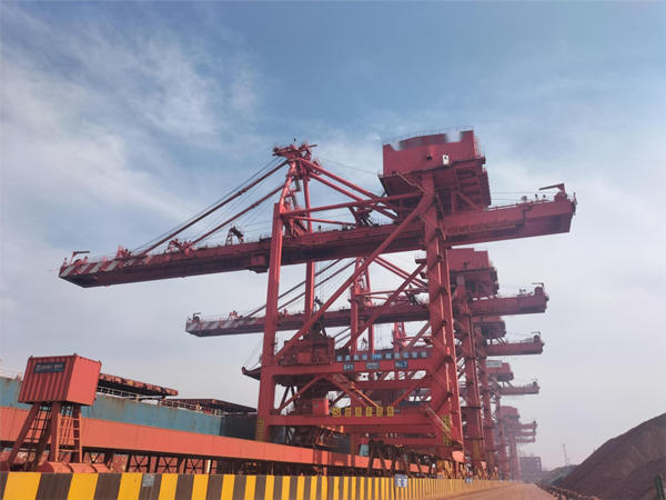 港口智慧化 提效又安全 | 泰斯特為山東港口集團港機提升鋼絲繩安全生產保駕護航！